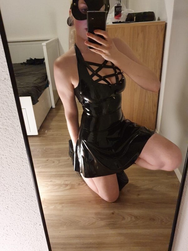 Марина - Индивидуалка СПб +7(981)136-33-84